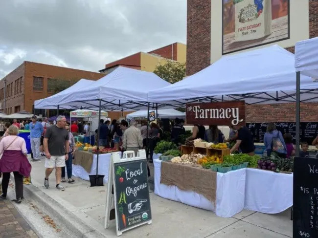Πηγή εικόνας: https://authenticflorida.com/florida-farmers-market/